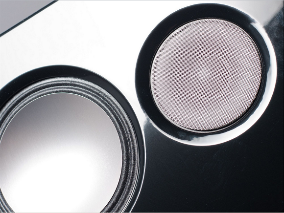 ELAC FS 68.2 dark walnut tweeter and midrange detail